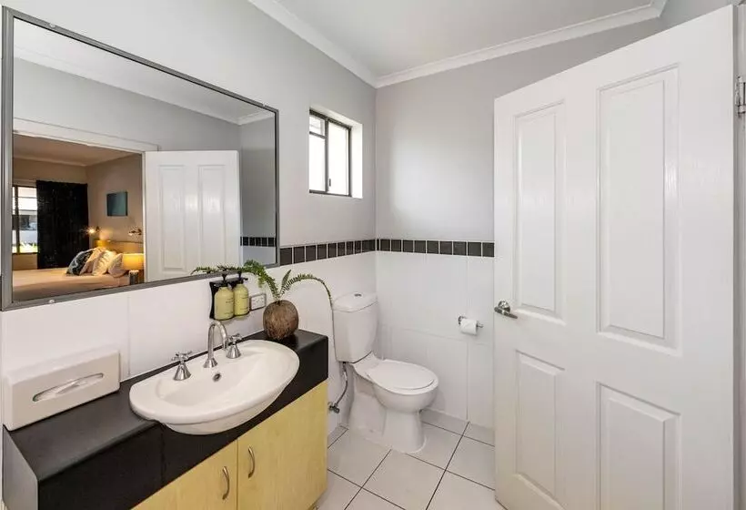 فندق على الطريق Alara Motor Inn