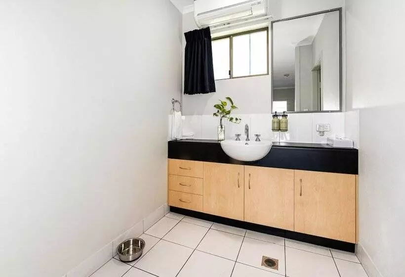 فندق على الطريق Alara Motor Inn