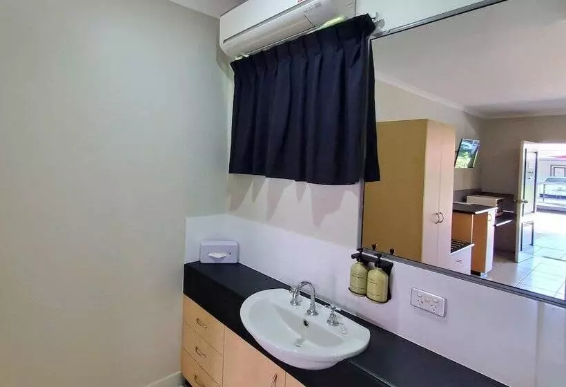 فندق على الطريق Alara Motor Inn