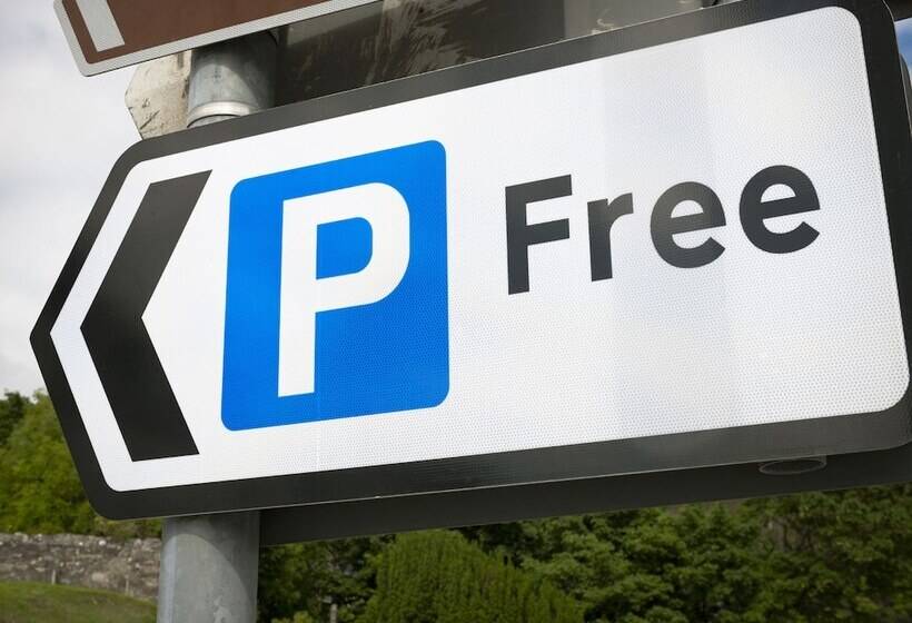 فندق على الطريق Emerald Central Hotel Official