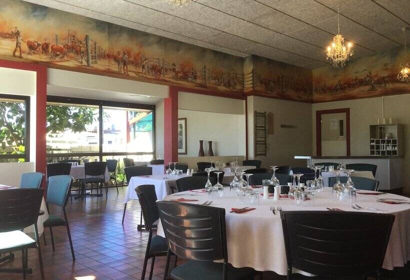 فندق على الطريق Emerald Central Hotel Official