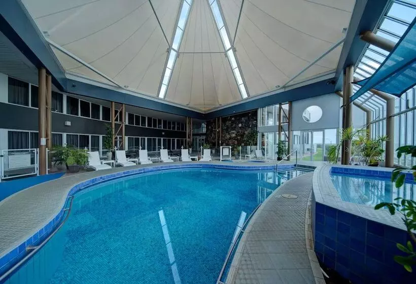 Курорт Mantra Bunbury