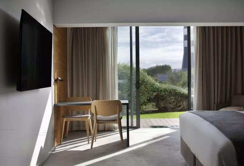 Курорт Mantra Bunbury