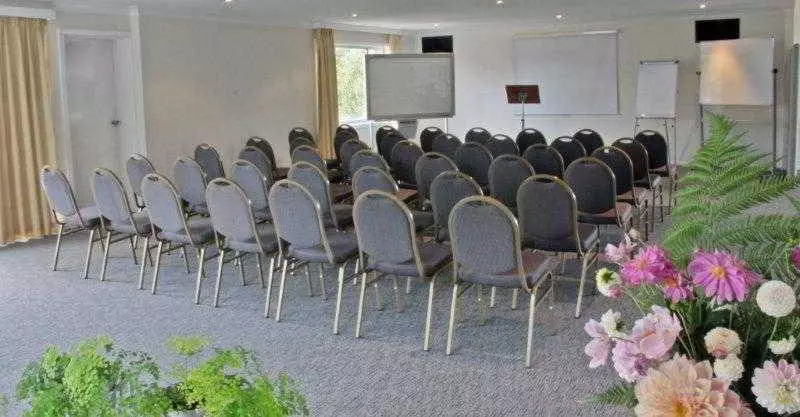 منتجع Nesuto Leura Gardens