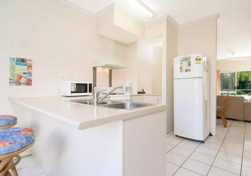 Курорт Titree Village Holiday Apartments