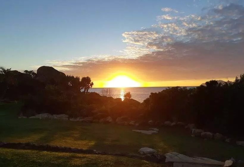 Whitsunday Sands Resort