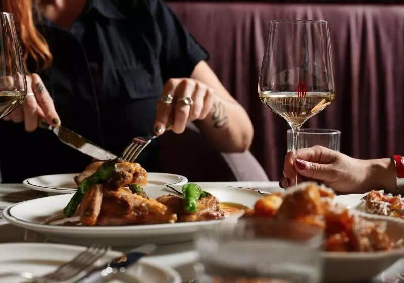 簡易ホテル Morris Sydney, Handwritten Collection