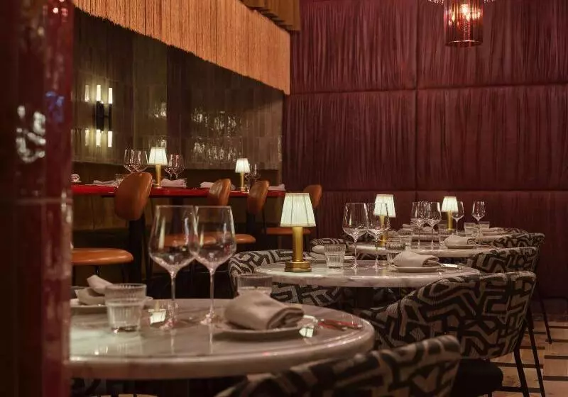 簡易ホテル Morris Sydney, Handwritten Collection