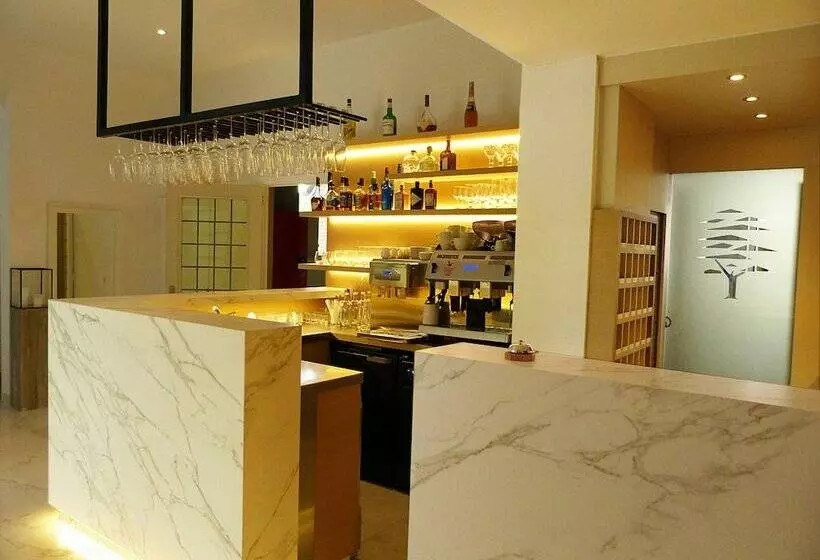 호텔 Auberge Du Vieux Cedre, Enghien Belgique