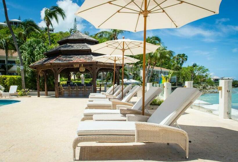 هتل Blue Waters Resort And Spa