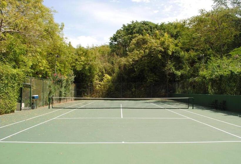 هتل Blue Waters Resort And Spa