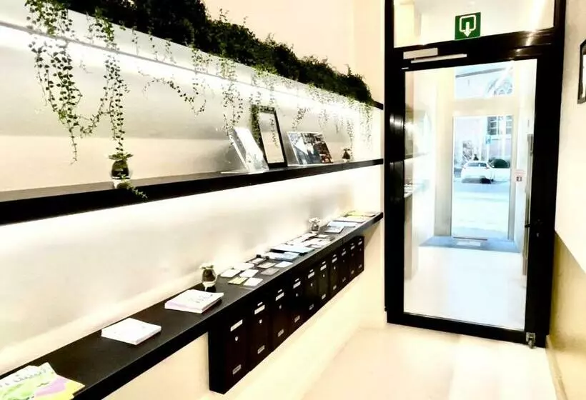 Elberg Hotel & Apartments