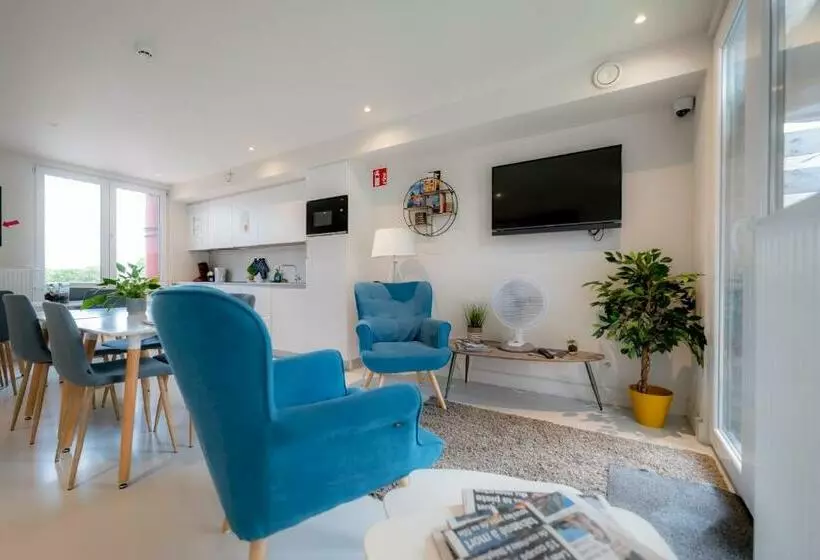 Elberg Hotel & Apartments