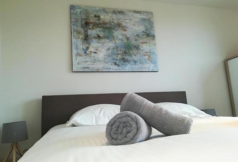 Elberg Hotel & Apartments