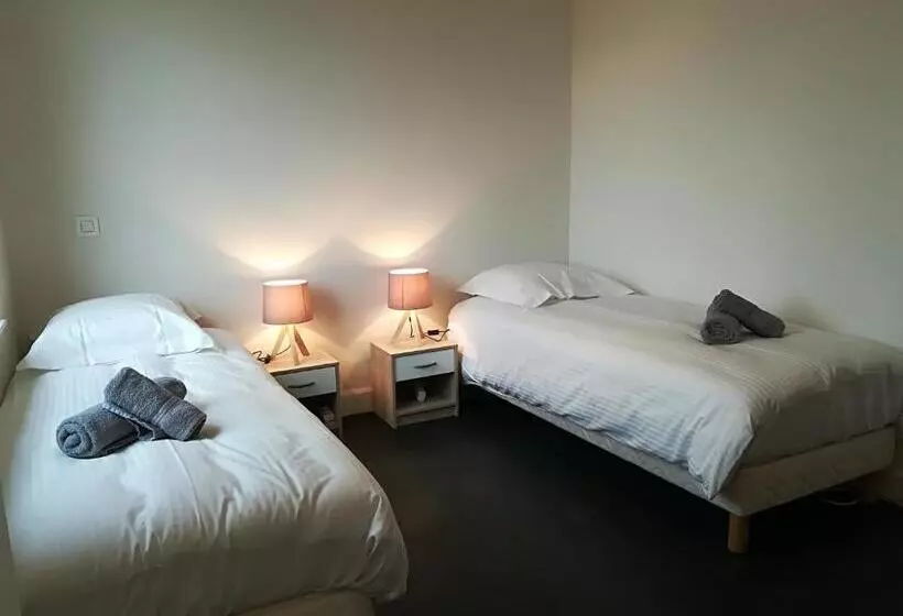 Elberg Hotel & Apartments