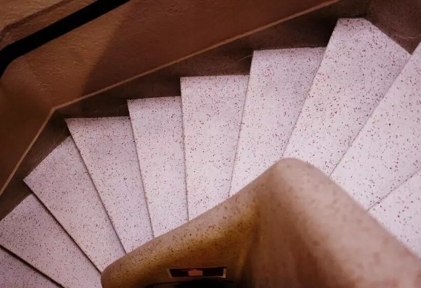 هتل La Vieille Lanterne