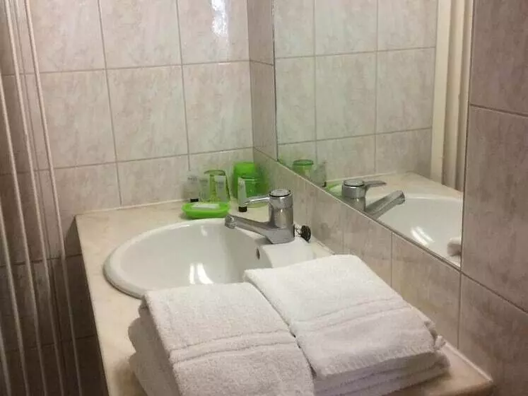 هتل La Vieille Lanterne