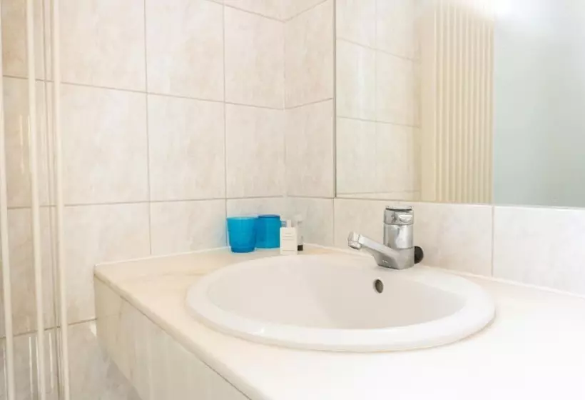 هتل La Vieille Lanterne