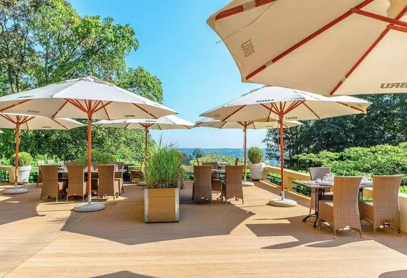 호텔 Le Chateau De Namur