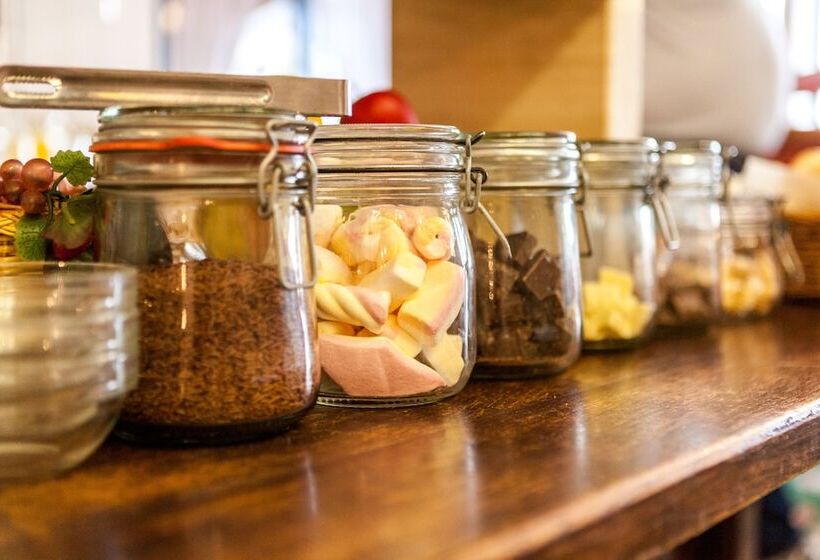 Malecot Hotel By F Hotels