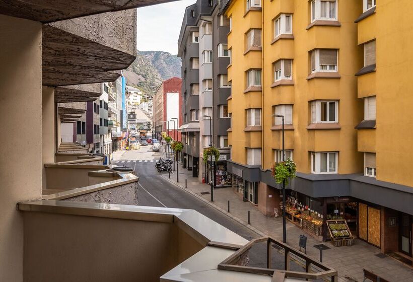 هتل Alegria President