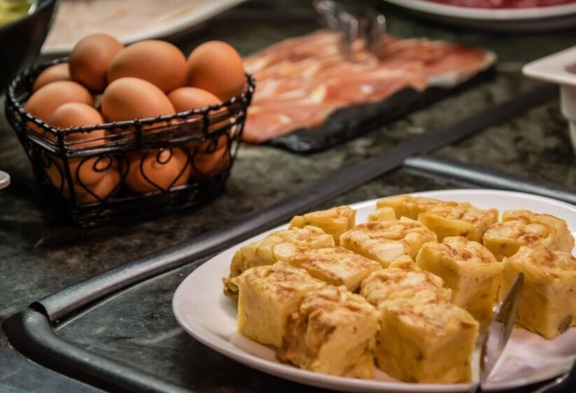 هتل Alegria President