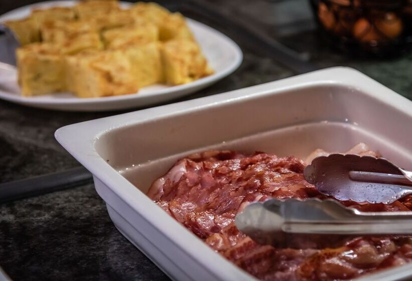 هتل Alegria President