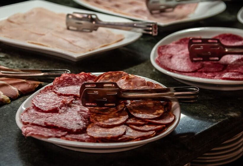 هتل Alegria President