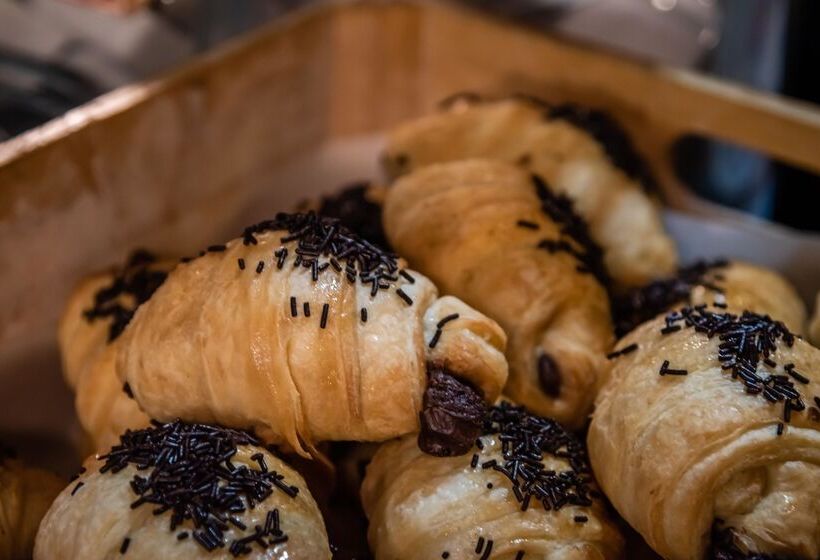 هتل Alegria President