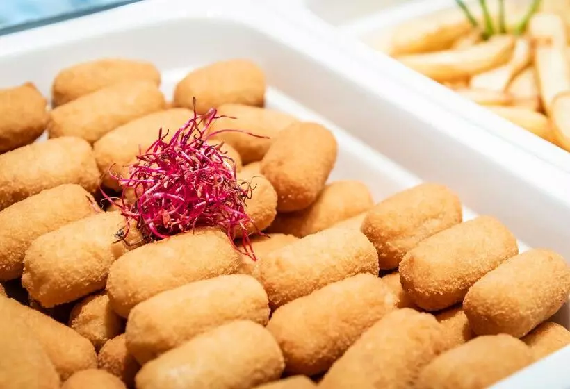 هتل Alegria President