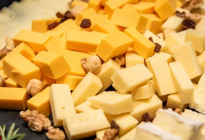 هتل Alegria President