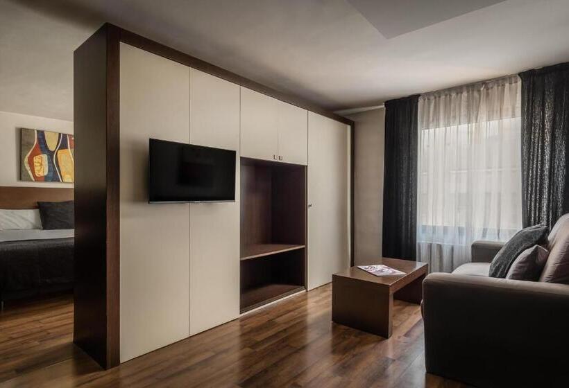 هتل Alegria President