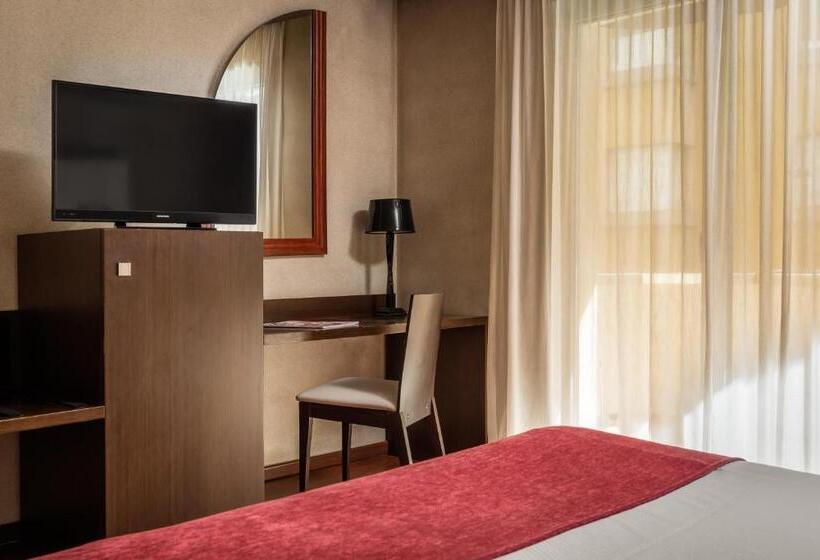 هتل Alegria President