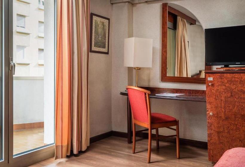 هتل Alegria President