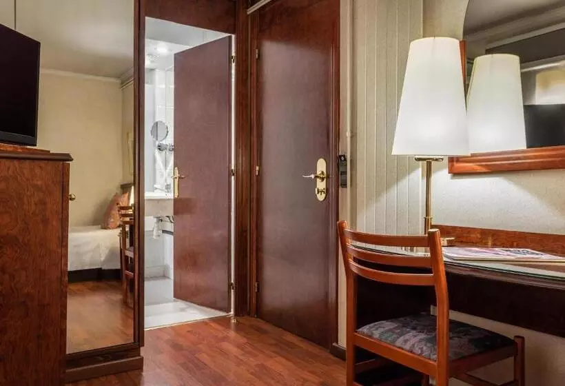 هتل Alegria President