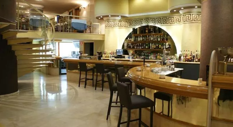 هتل Alegria President