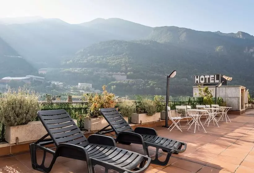 هتل Alegria President