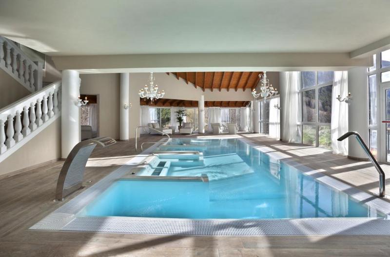 هتل & Spa Bringue