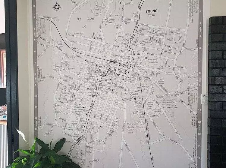 호텔 Town House Motor Inn