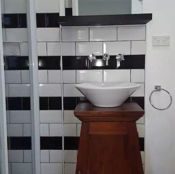 호텔 Town House Motor Inn