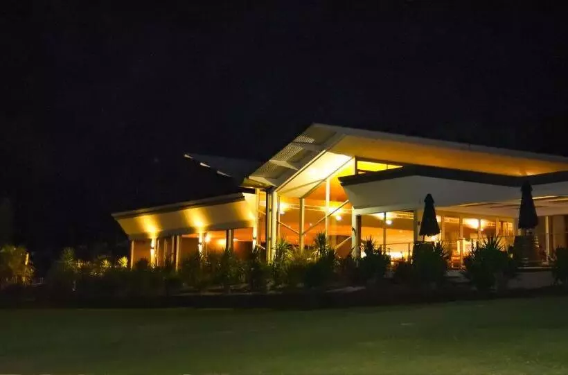 فندق على الطريق Renmark Country Club