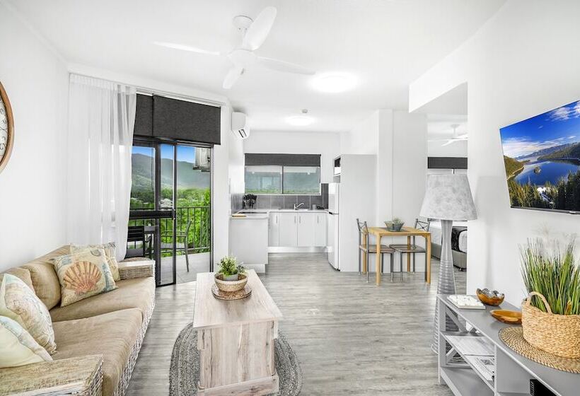 Resort Amaroo At Trinity