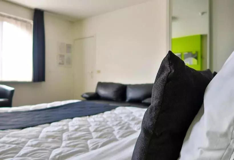 בית מלון כפרי Adoma