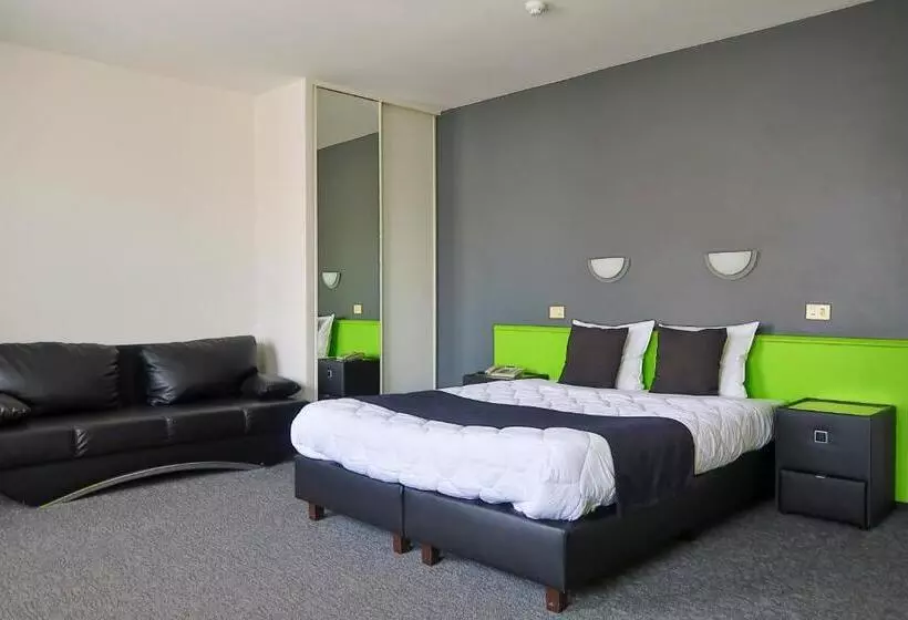 בית מלון כפרי Adoma