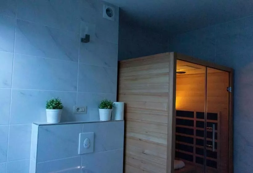 בית מלון כפרי Adoma