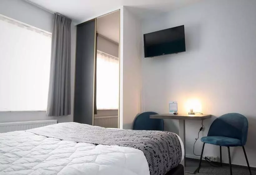 בית מלון כפרי Adoma