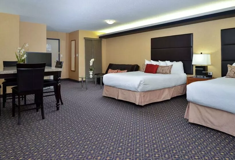 هتل Best Western Plus Regency Inn And Conference Centre