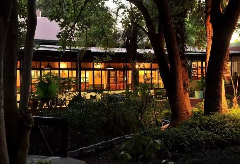 酒店 Cresta Riley S