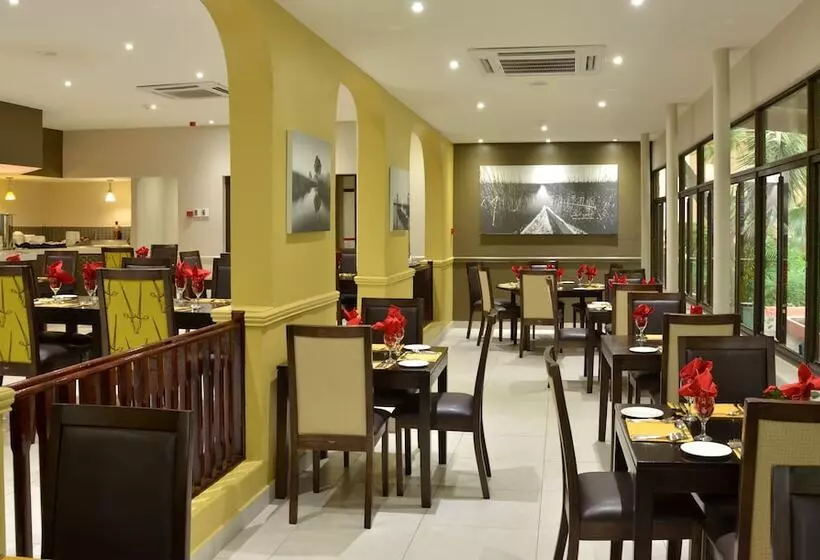 酒店 Cresta Riley S