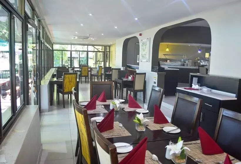 酒店 Cresta Riley S